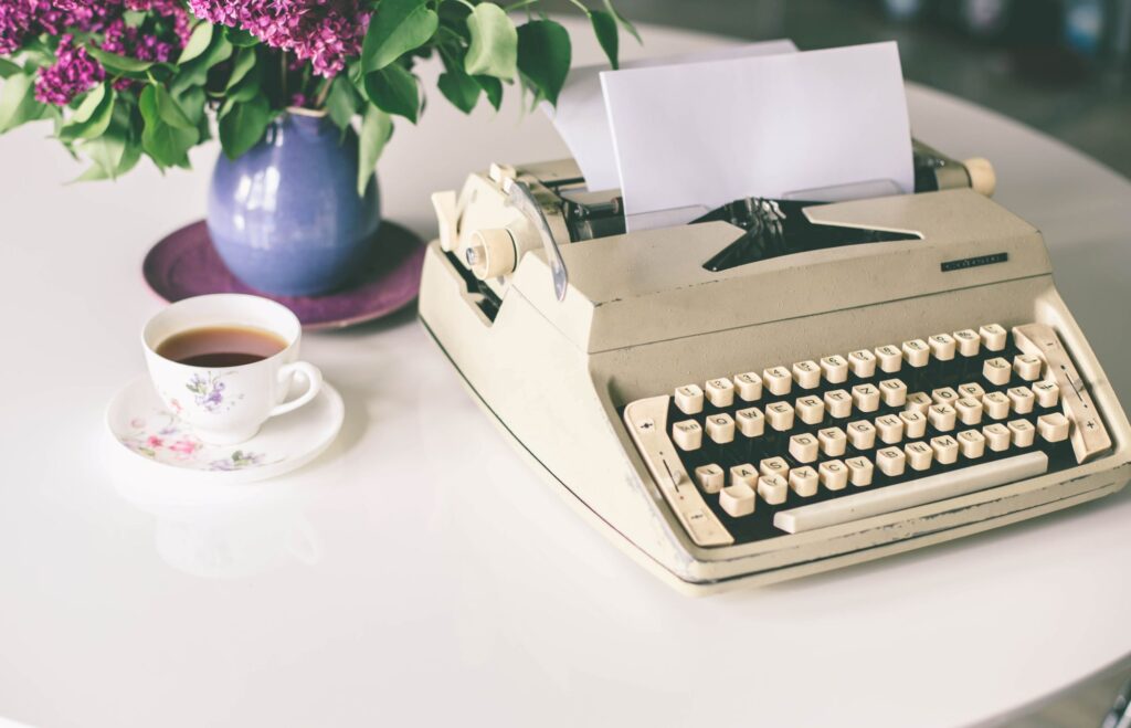 vintage-typewriter-and-cup-of-tea-