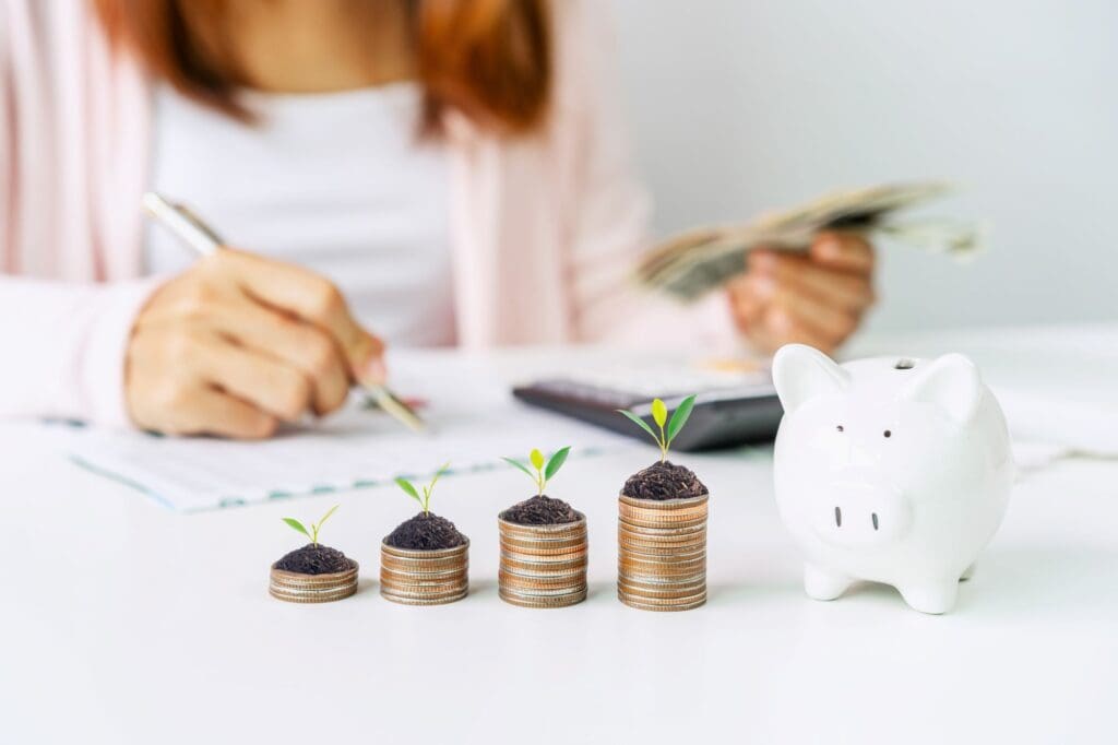 4 Tips to Manage Money During the Holiday Season Effectively